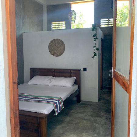 Hotel Salty Fish Mirissa Extérieur photo